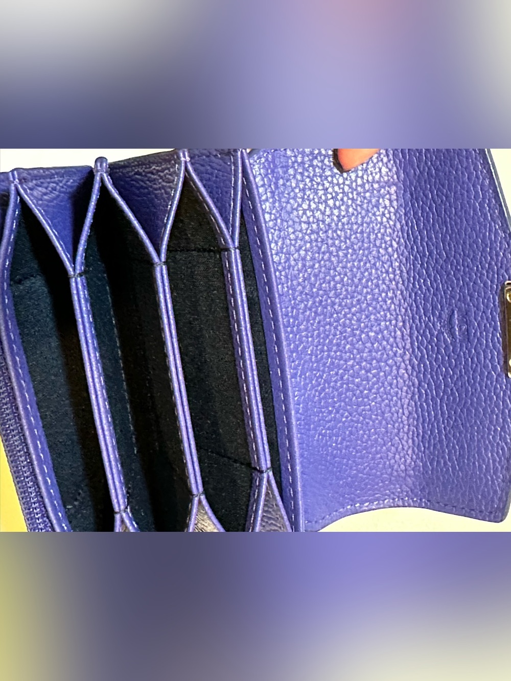 MCM Blue Studded Leather multi layer card case - Picture 3 of 4